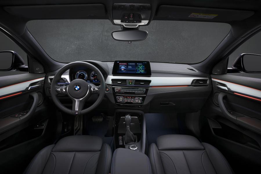 Торпедо BMW X2 xDrive25e M Sport (F39) 2020 года  (WW) (фото 43 из 55)